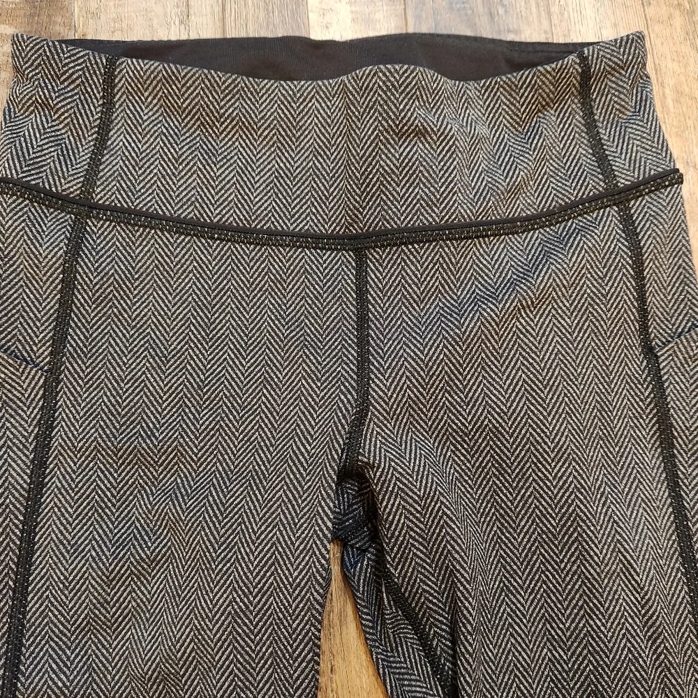 Lululemon Pace Rival Crop Giant Herringbone Black Heathered Black / Black Size 6